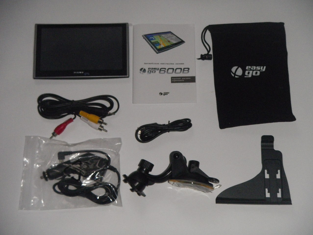 GPS-навигатор EasyGo 600B: комплектация
